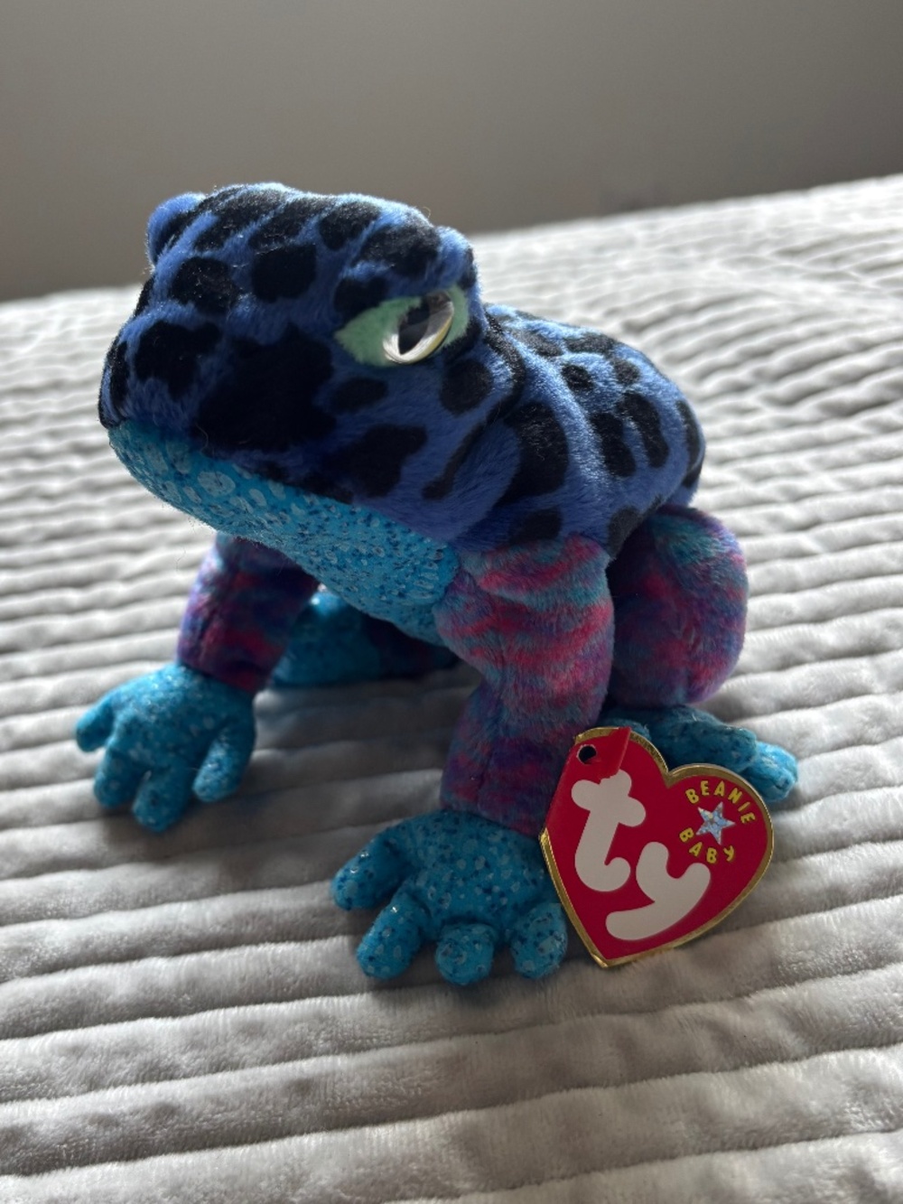 Ty Beanie Baby Dart the Frog Plush Mint Tags 2000